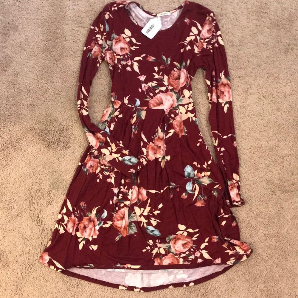 NWT Burgundy Floral dress
